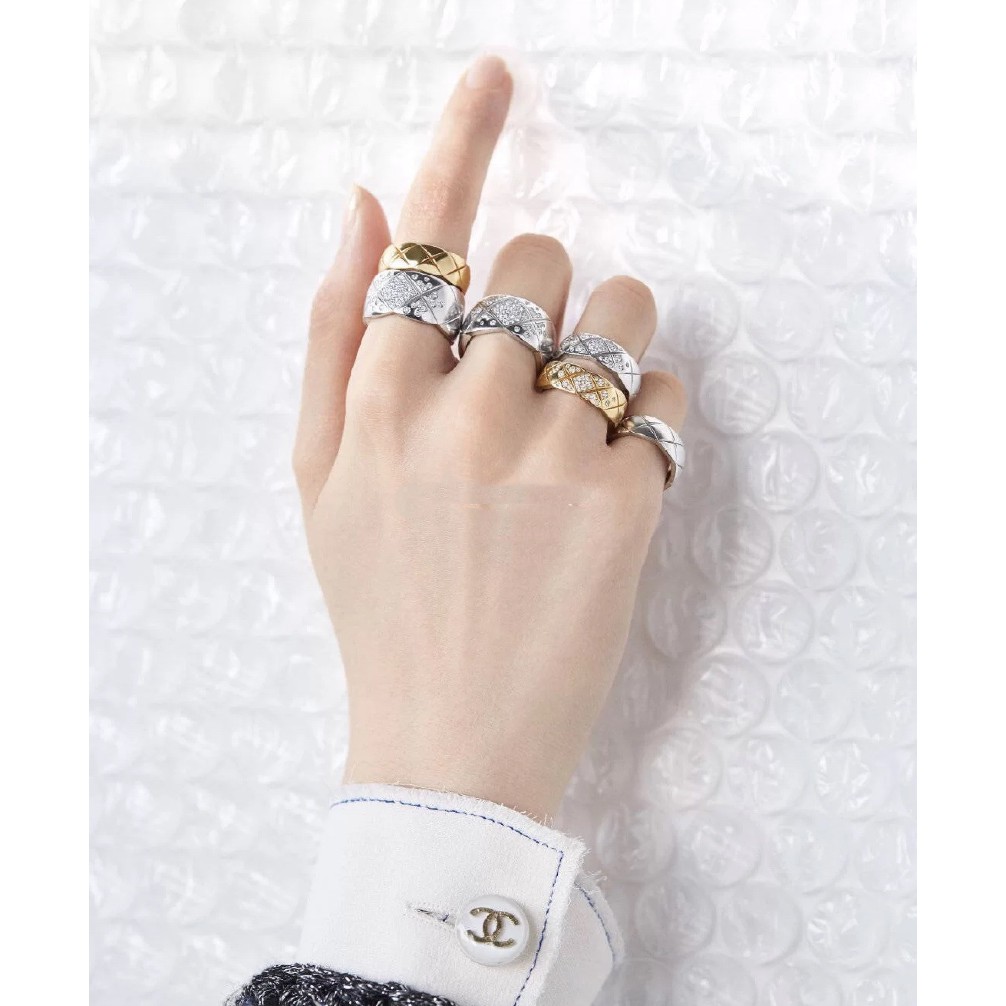 Nhẫn Thép Titan Mạ Vàng Hồng 18K Đính Kim Cương Giả Sang Trọng