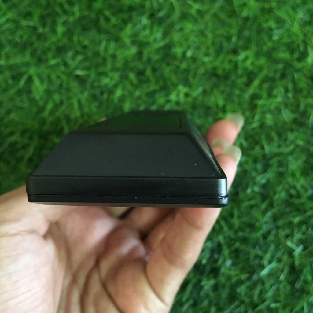 Điều khiển đầu kĩ thuật số DVB - T2 - Điều khiển tivi đầu kĩ thuật số DVB có chữ màu cam dưới bàn phím - Tặng kèm pin
