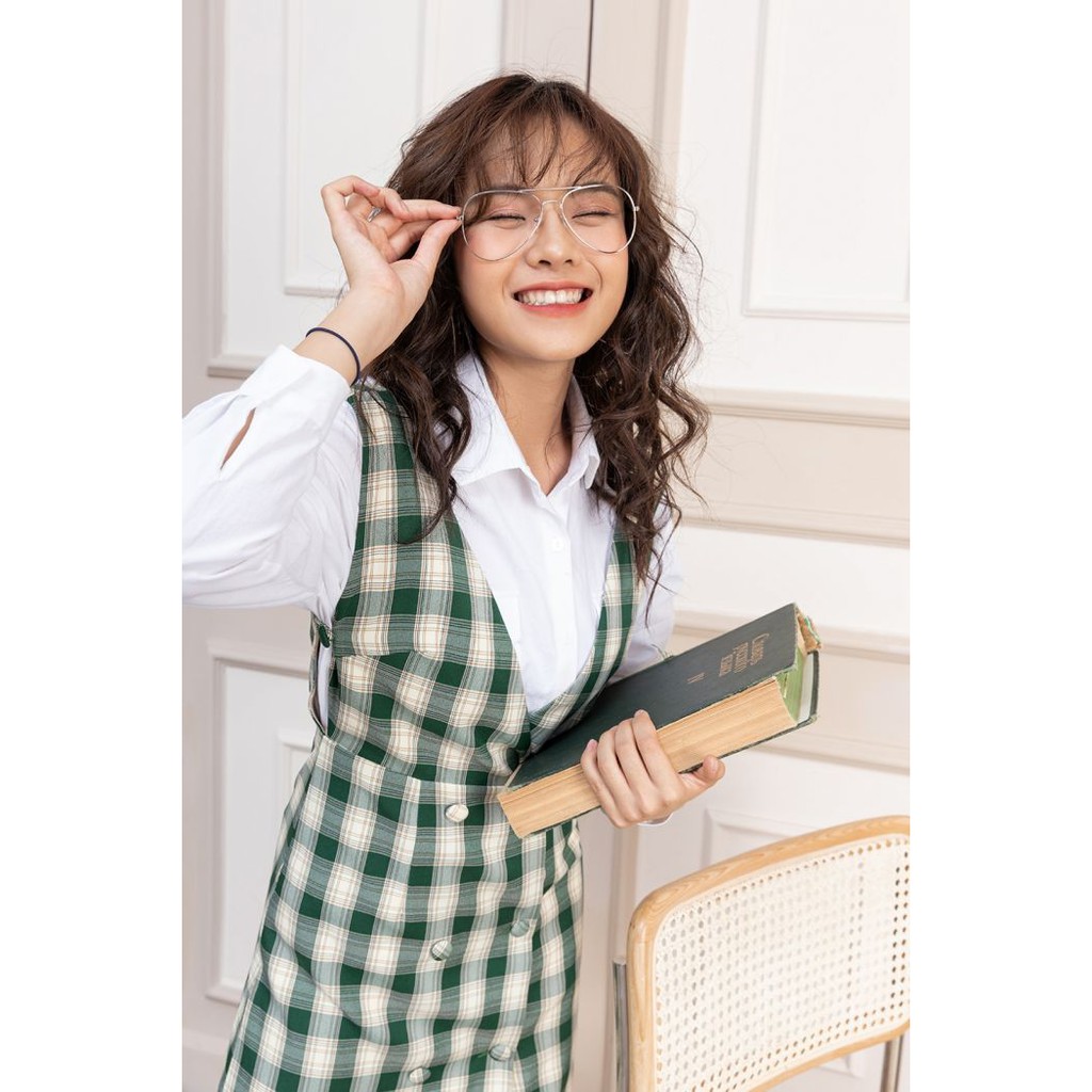 [Mã WABRLOW5 giảm 15% đơn 300K] Yếm váy đính hai hàng cúc YVW0405 - 92WEAR | BigBuy360 - bigbuy360.vn