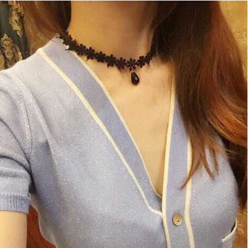 Vòng Cổ Choker Mặt Hoa Đính Đá Lấp Lánh Phong Cách Dân Tộc