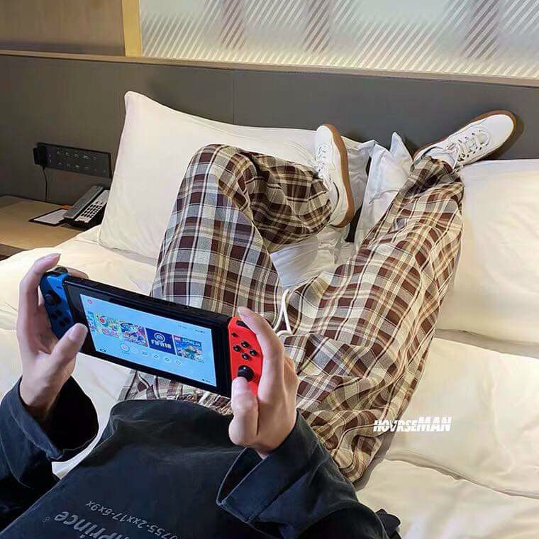 Quần Kẻ Caro Nam Nữ Mặc 2 Kiểu Ống Suông Và Jogger Bo Gấu Thể Thao phong cách Hàn Quốc | BigBuy360 - bigbuy360.vn