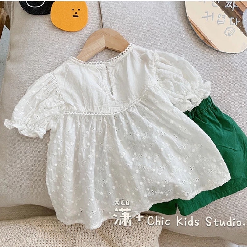 Bộ Áo Ren Ngắn Tay + Quần Short Màu Xanh Lá Thời Trang Cho Bé Gái