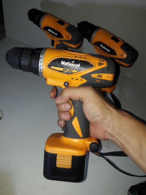 Khoan nhật 12v National