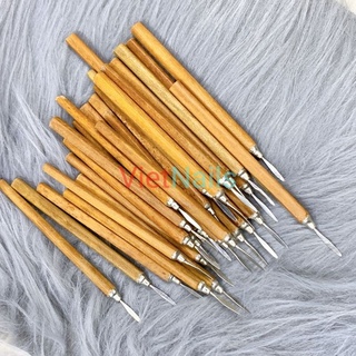 Bịch 05 Cây Lấy Khóe Móng Tay Móng Chân Cán Gỗ Siêu Bén