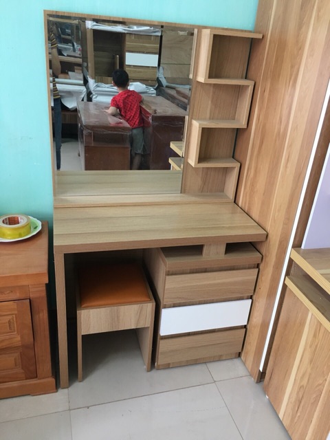 Bàn trang điểm min 80