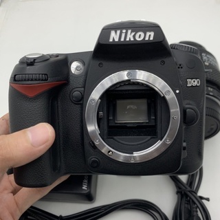 Máy Ảnh Nikon D90 kèm Lens