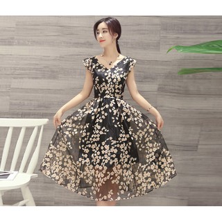 Áo đầm hoa xòe