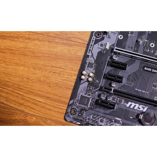Bo mạch chủ MSI B450 Tomahawk cũ - Bo mạch chủ đẹp người đẹp cả nết