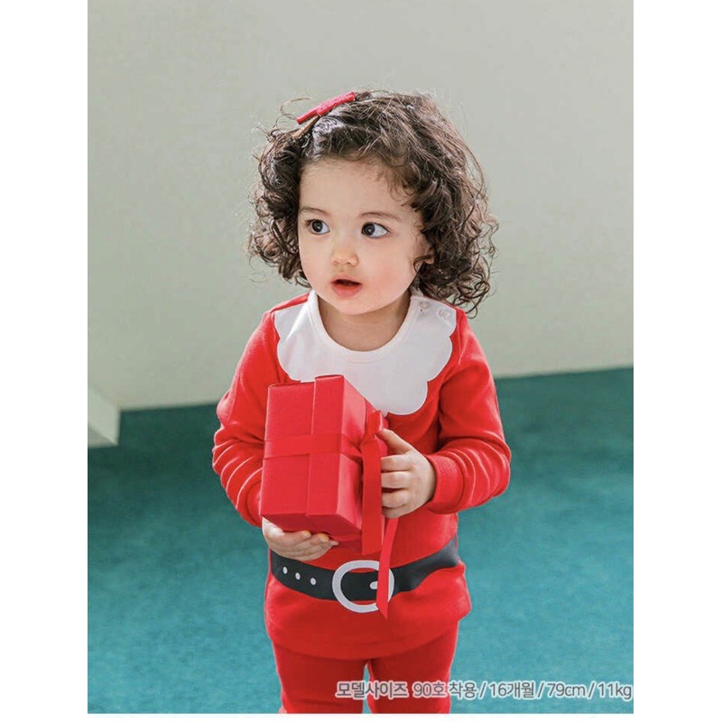 Bộ NOEL cao cấp trẻ em hãng Cordii , mẫu Bà Gìa Noel rất xinh.