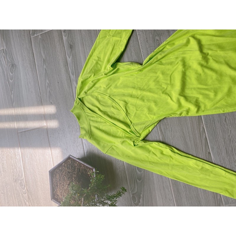 váy len body tay dài khoét xẻ sexy quyến rũ