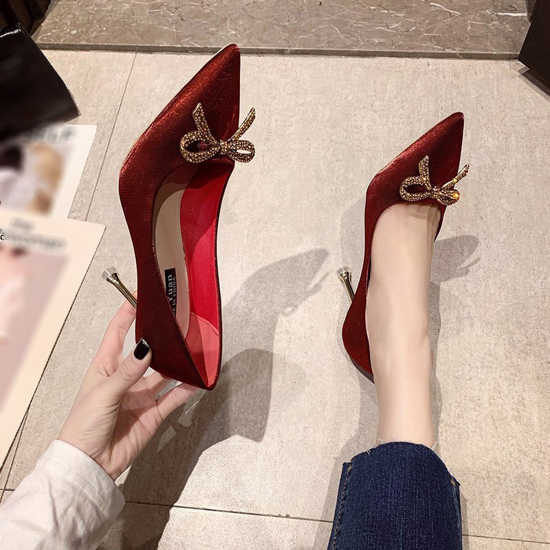 Giày Cao Gót Nữ, Giày Cưới Màu Đỏ Thời Trang Cho Cô Dâu, Stilettos Pumps Mũi Nhọn Được Trang Trí Với Nơ (Satin)