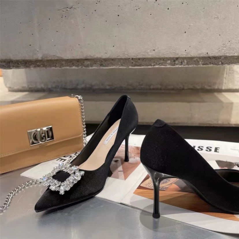 Giày cao gót bít mũi đính đá gót nhọn 7 phân mã H165