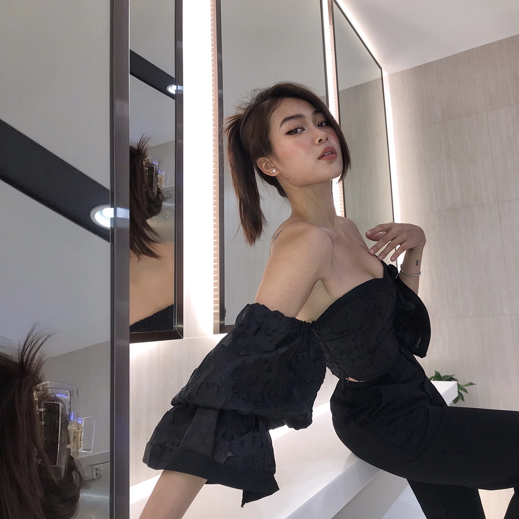 Áo trễ vai tay phồng croptop kiểu ôm body đẹp RÊVER CLOTHINGS đen trắng nude, áo hở vai Cindy Top