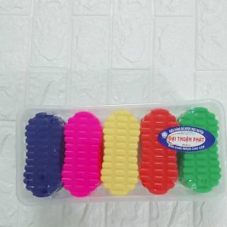 1 chiếc bàn chải giặt đồ cao cấp