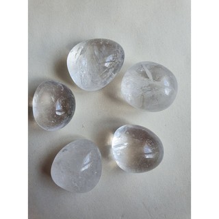 Đá thach anh trắng cuội tumbled
