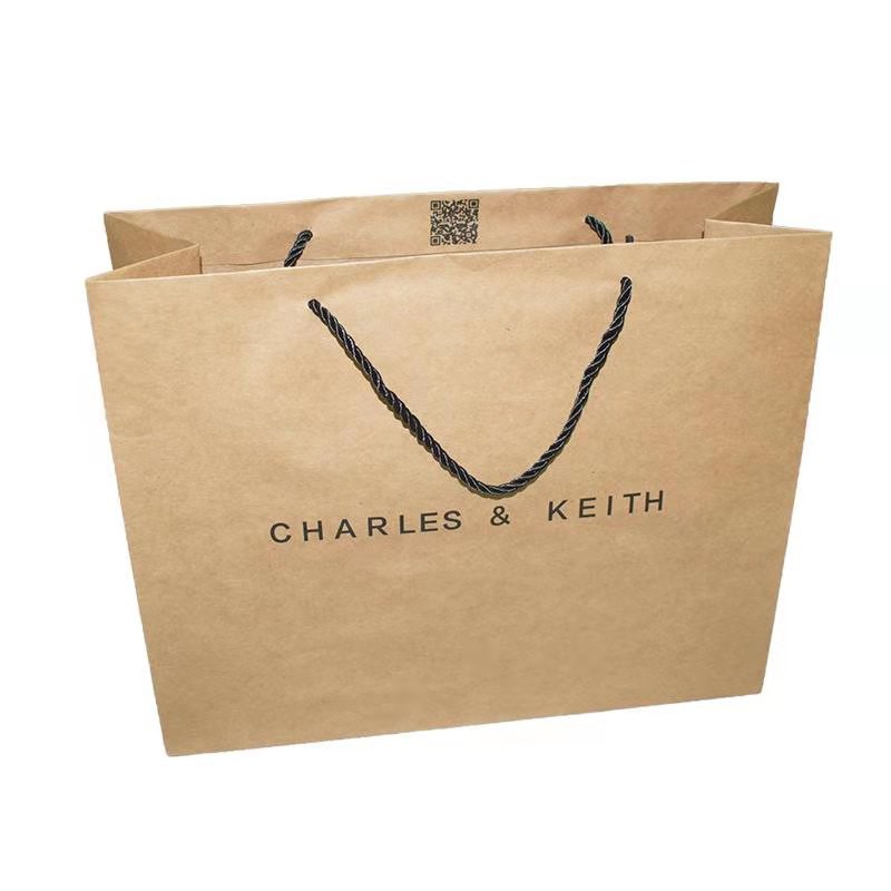 Túi Giấy Đựng Quà Màu Đen Kaki Lớn Và Vừa Nhỏ Ba Mẫu Có Sẵn Để Tặng