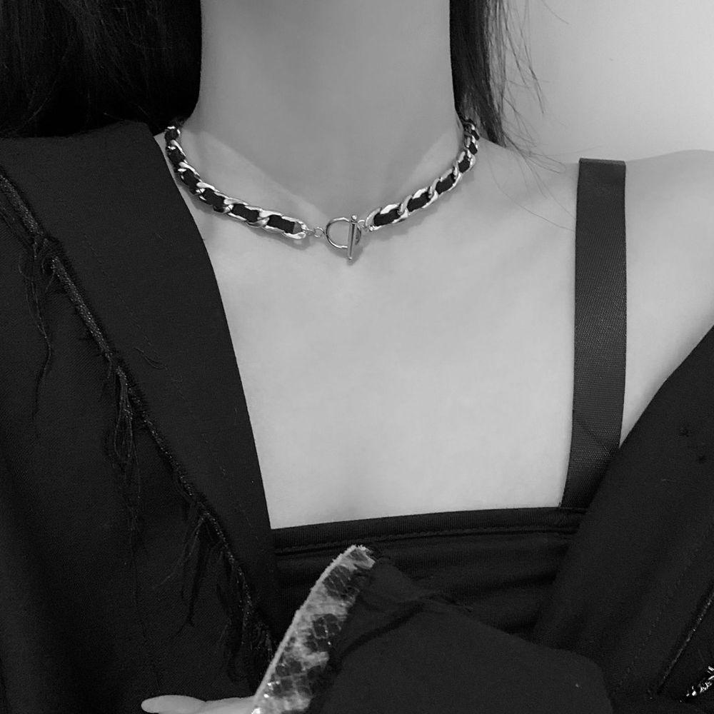 Vòng Cổ Dây Xích 26Eddie Chất Liệu Da PU Phong Cách Cổ Điển