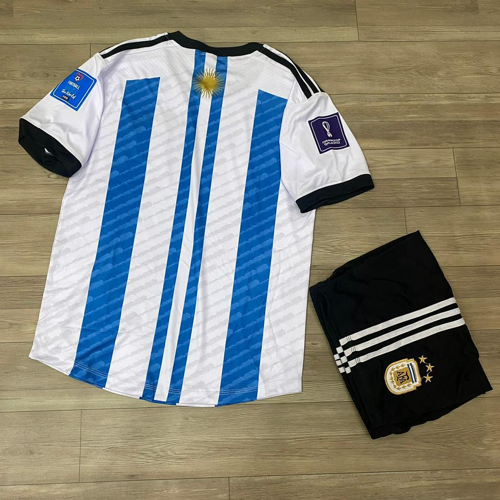 Bộ quần áo bóng đá Argentina sọc trắng xanh SV có logo WC2022 3sao