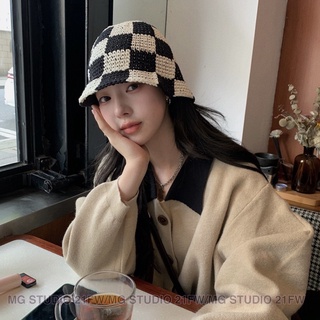Mũ tai bèo len dệt kim lộ mặt nhỏ nhắn họa tiết sọc caro thời trang thu đông cho nữ
