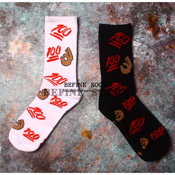 Vớ thể thao số 100 cổ cao Nam Nữ phong cách trẻ trung, xu hương đường phố, năng động.