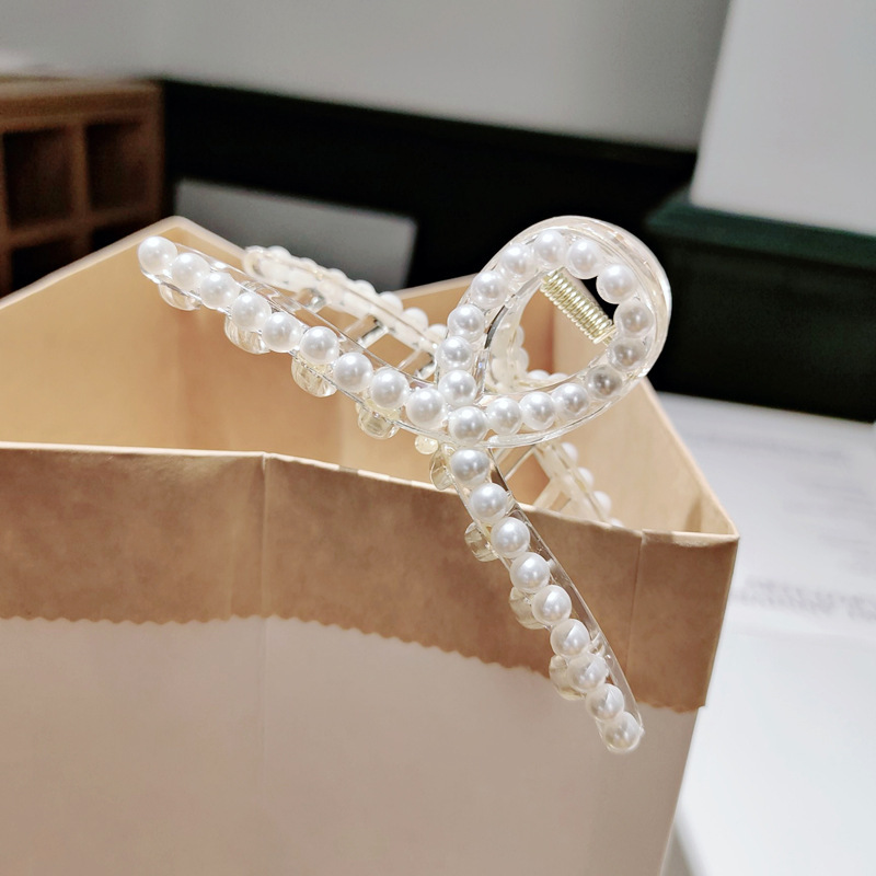 Kẹp tóc nhựa bản to đính ngọc trai thanh lịch