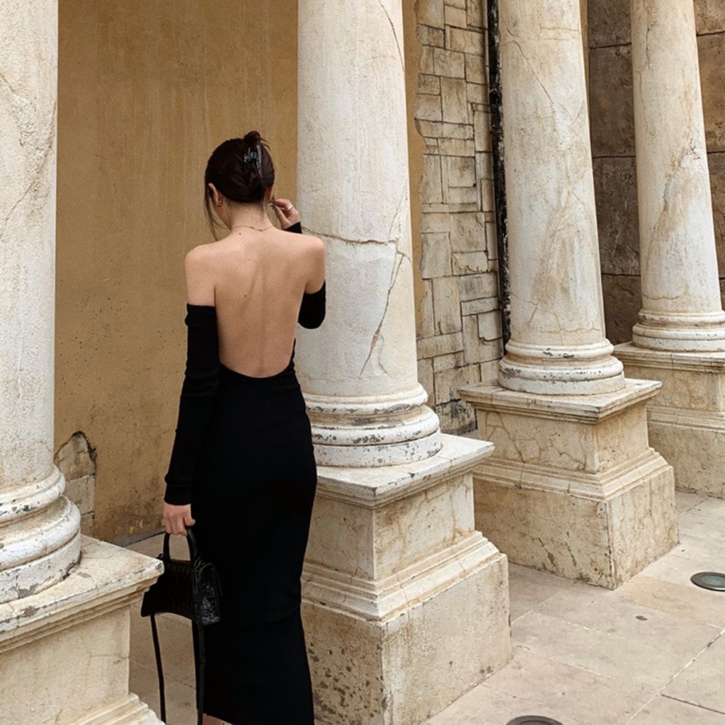 Đầm ôm body cut lưng đen trễ vai tay dài dệt kim màu đen sexy retro ơi