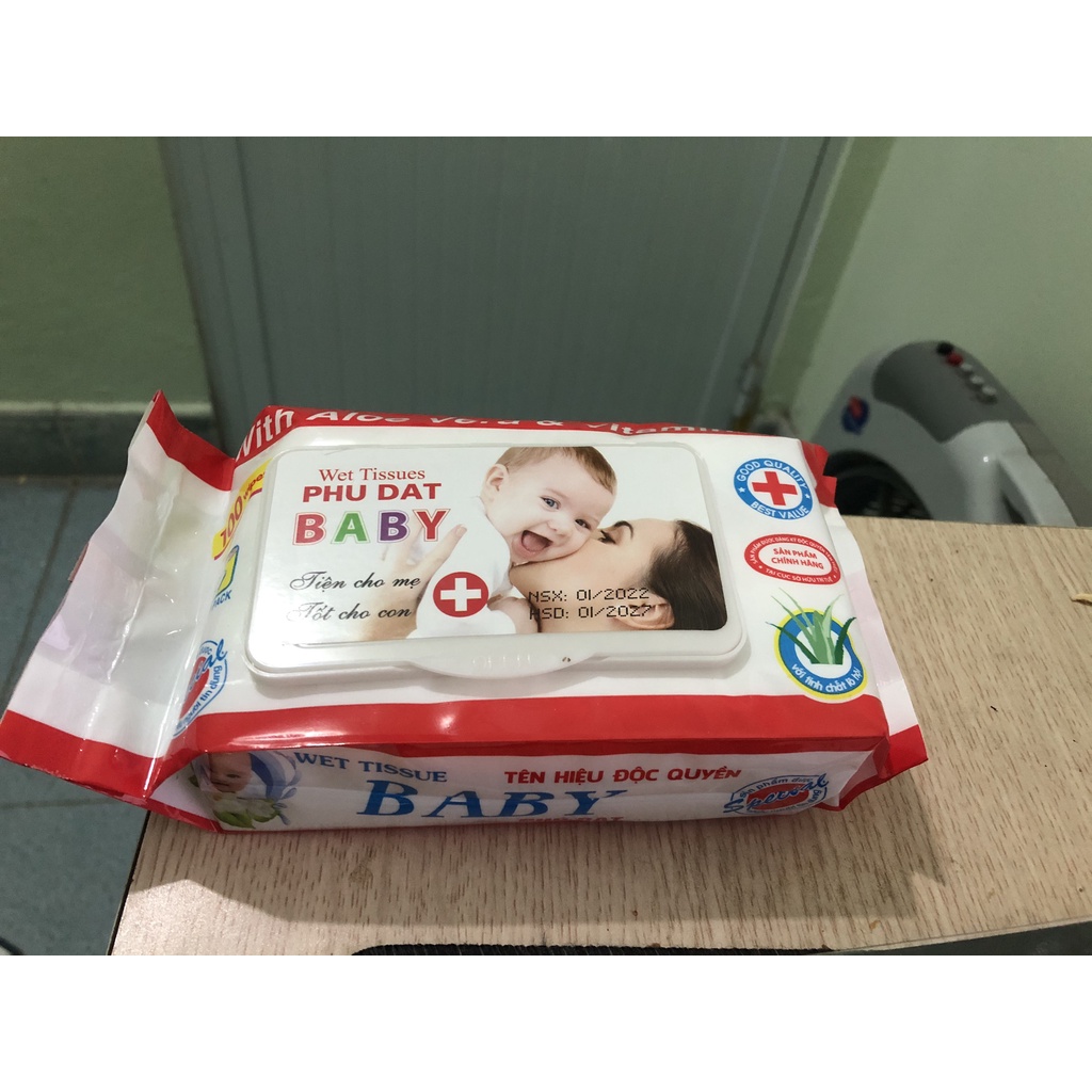 Khăn ướt baby gói 100 tờ tiệt trùng an toàn cho bé NGỌC CHÂU STORE