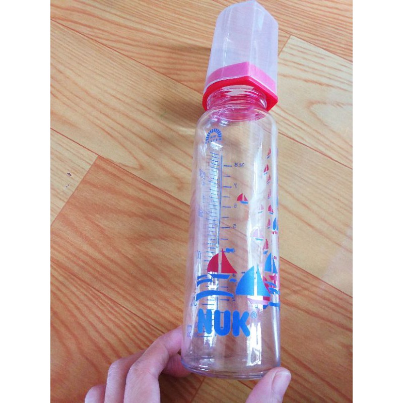Bình thủy tinh Nuk không núm