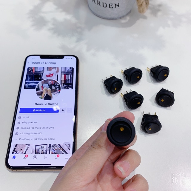 Công tắc bập bênh 3 chân có đèn led