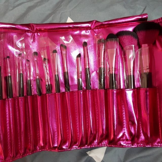 Set 14 cọ Metalic Pink BH Comestic Auth 100%