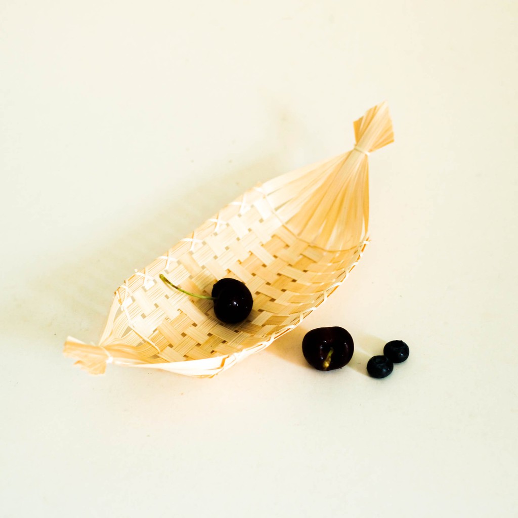 Thuyền tre đan đựng hoa quả đồ ăn - Trang trí decor thân thiện môi trường | BigBuy360 - bigbuy360.vn