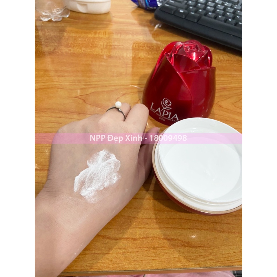 Kem dưỡng trắng da toàn thân Lapia Rose Body Cream 250g