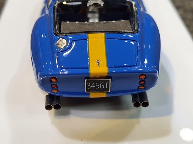 Xe Mô Hình Ferrari 250GTO Limited + Figure 1:64 ( Xanh Dương #112 )