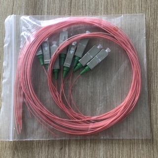 1 dây pigtail SC/UPC, Multimode OM2 dài 1.5M phi 0.9mm(Dây nối quang đa mốt OM2 SC/UPC)