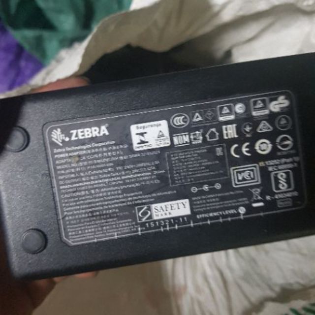 Thanh lý nguồn tổng vỏ nhựa 24V 2.5A hàng chuẩn nhật dây to