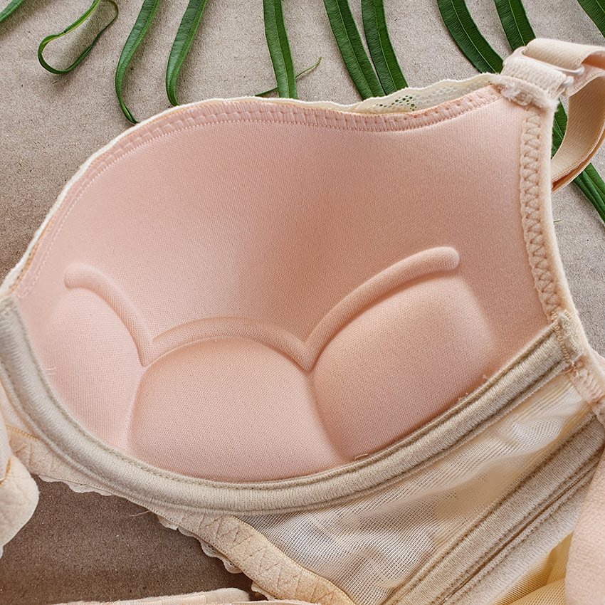 Áo ngực Lovely 1171 mút mỏng 4 móc cài