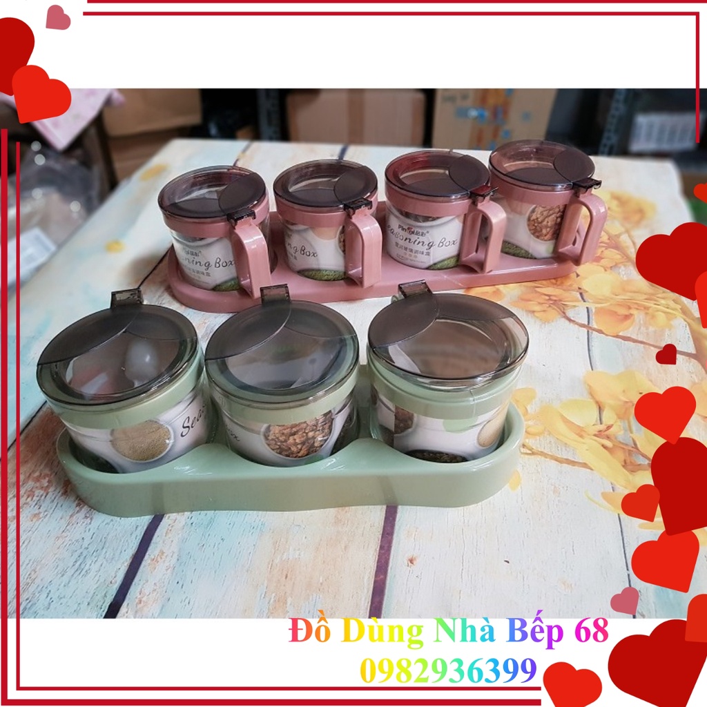 Hũ Gia Vị Thủy Tinh 3 Hũ Loại Tốt Hàng Nội Địa Kèm Thìa và Nắp Bật Có Khay - Lọ Đựng Gia Vị Nhà Bếp Có Khay Đi Kèm