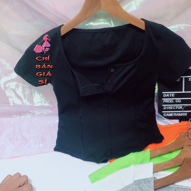 áo croptop nữ ôm body cổ vuông vạt bầu tay ngắn kiểu hàn quốc mẫu mới 2021