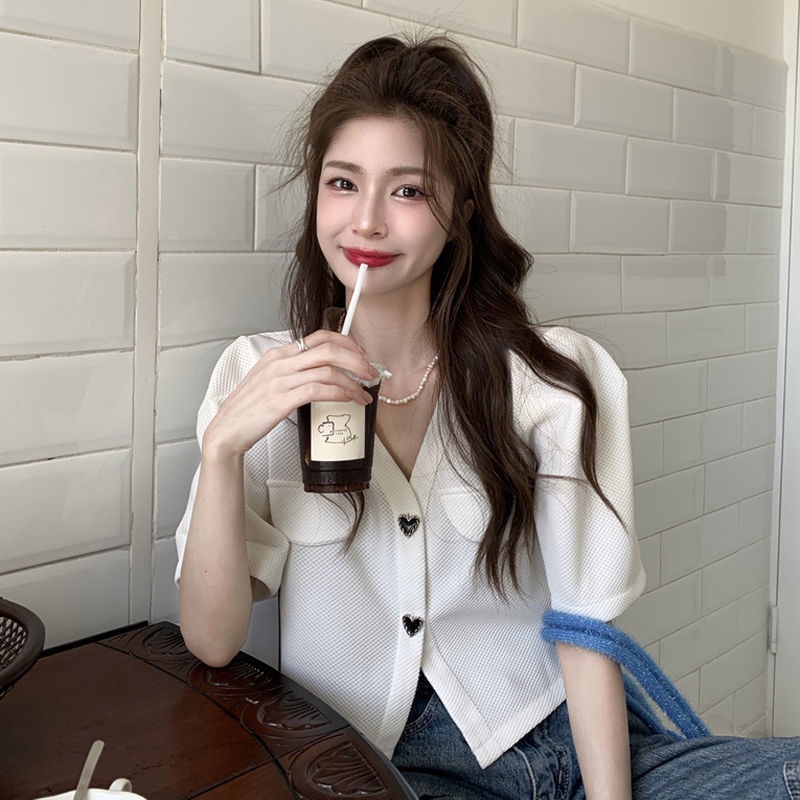 Áo Sơ Mi Tay Ngắn Phồng Cổ Chữ V Form Rộng Phong Cách Thanh Lịch