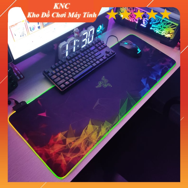 Mouse Pad, Bàn Di Chuột, Lót Đi Chuột Tích Hợp Led RGB Razer Sáng Viền