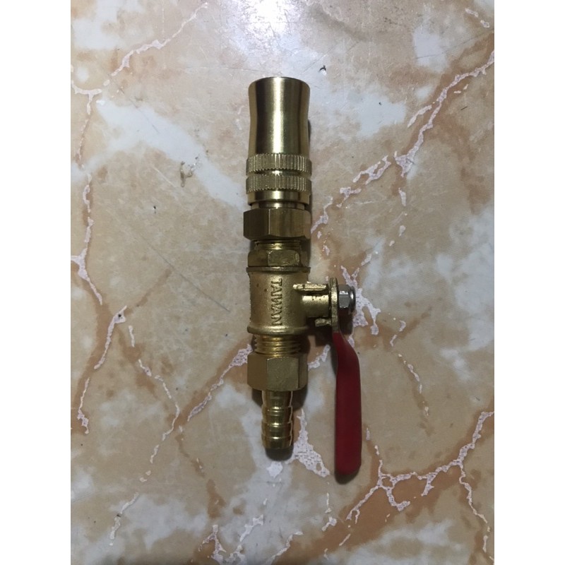 khoá béc chỉnh tia nước bằng đồng thâu , khoá và béc chỉnh tia