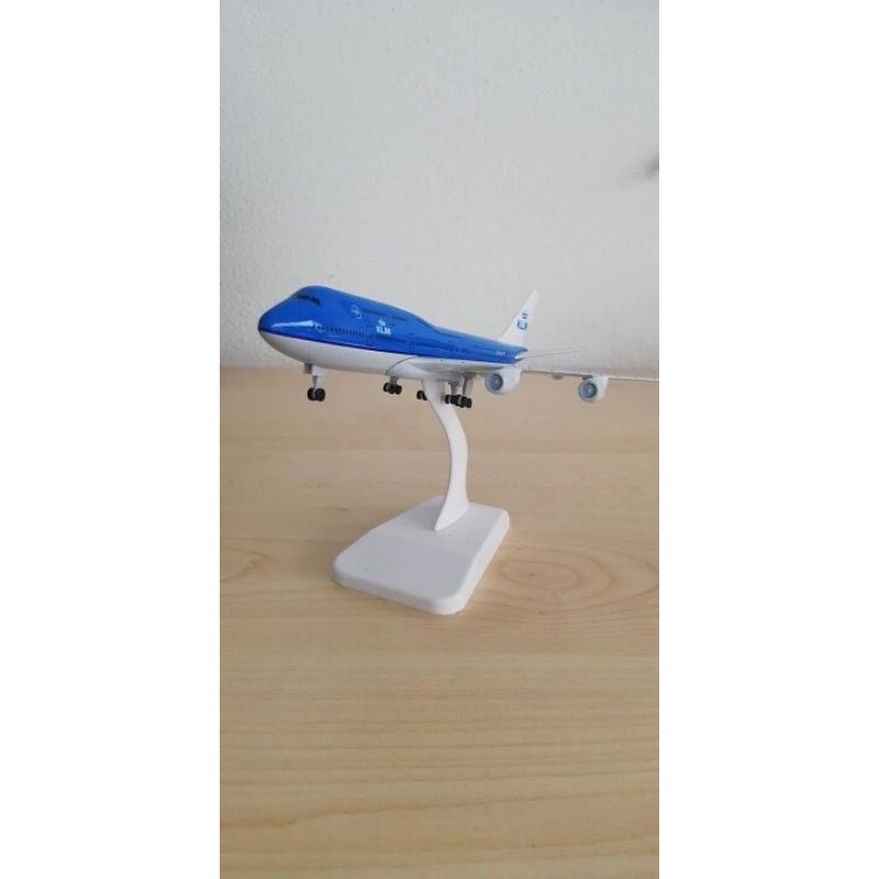 MÔ HÌNH MÁY BAY KLM KIM LOẠI 20CM