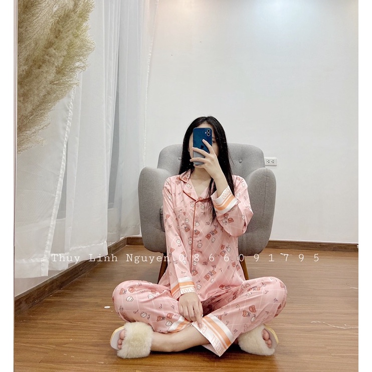 Bộ ngủ lụa dài hình gấu