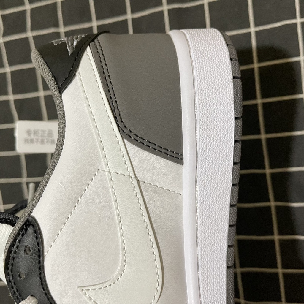 Giày thể thao Jordan Travis scott trắng đen cao cấp