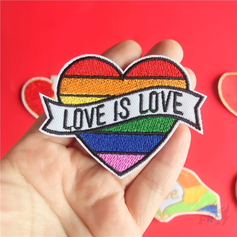 1 Sticker Ủi Thêu Chữ Love Gives You Courage