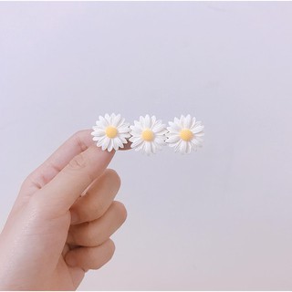 Kẹp tóc hoa cúc trắng