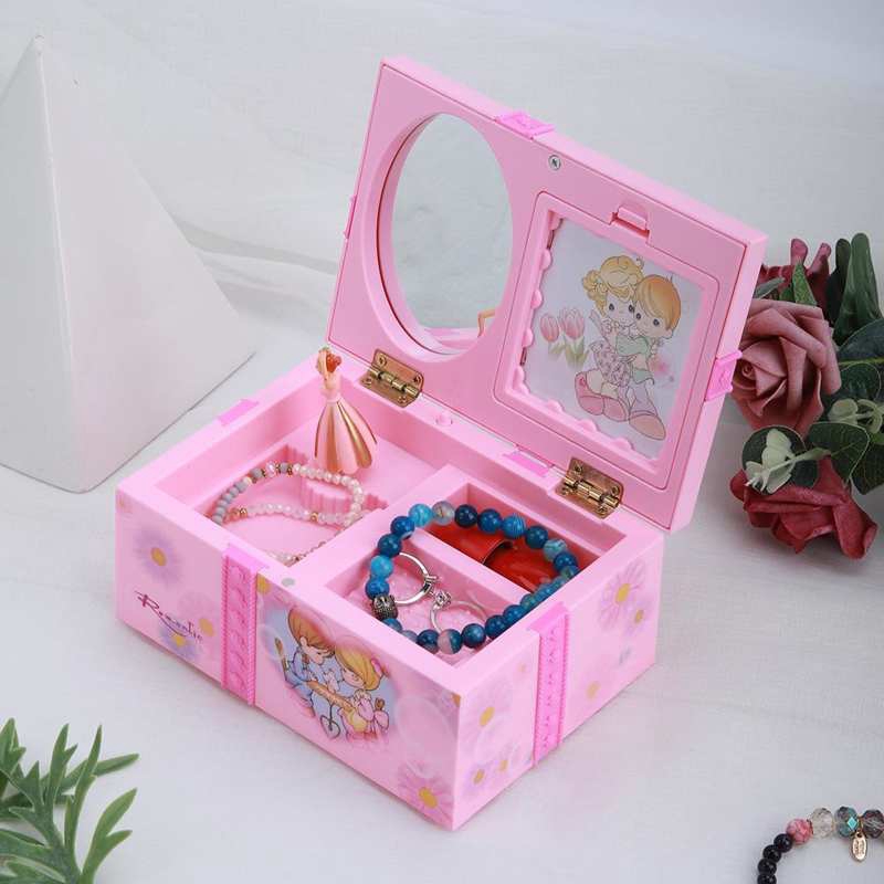 Hộp nhạc đựng nữ trang có cô gái nhảy múa đẹp mắt thiết kế màu hồng độc đáo