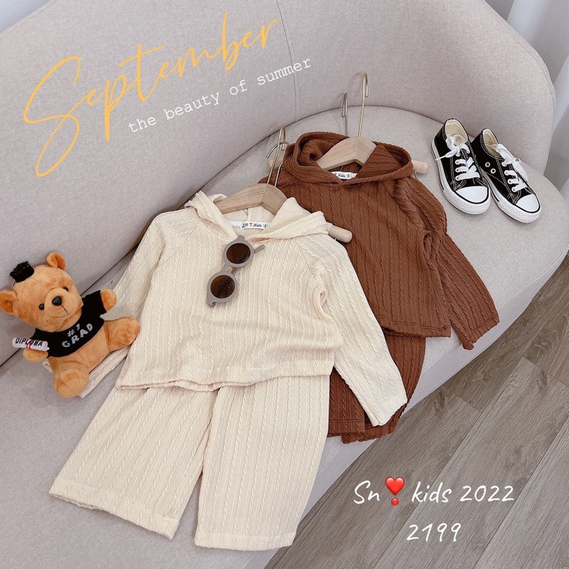 Bộ len vặn thừng cho bé gái