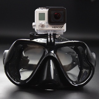 Kính lặn gắn máy quay GoPro