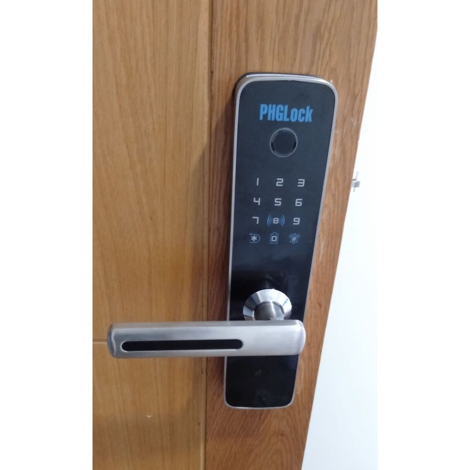 Khóa vân tay,mã số,thẻ từ cho cửa gỗ,cửa lõi thép chống cháy PHGLock™ - FP7153 màu bạc chính hãng bảo hành 24 tháng .